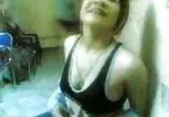 लड़की वेब कैमरा के सामने फुल एचडी सेक्सी फिल्म अपनी मुंडा बिल्ली दिखाती है और लाल मैनीक्योर के साथ अपने हाथों को सहलाती है