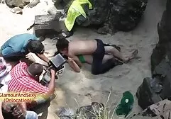 शहर के सेक्सी फुल सेक्सी बीच में उत्तेजक गैंगबैंग